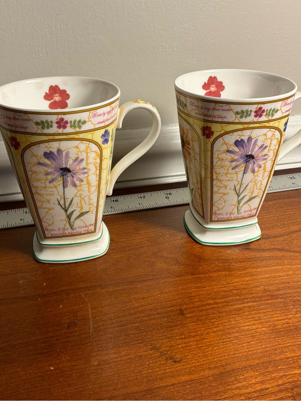 Set of 2 vintage Sutherland Fine Bone China Tea/Coffee cups “Flora Flowers”